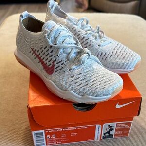 Nike Air Zoom Fearless Flyknit Women's Sneakers - White and Red